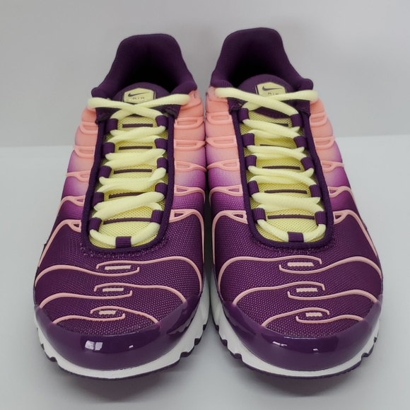 air max plus pink and purple